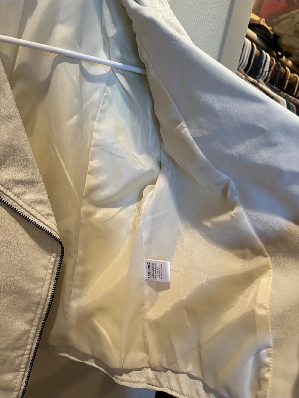 Superdown Revolve White Vegan Leather Moto Jacket with Black Hardware size Small